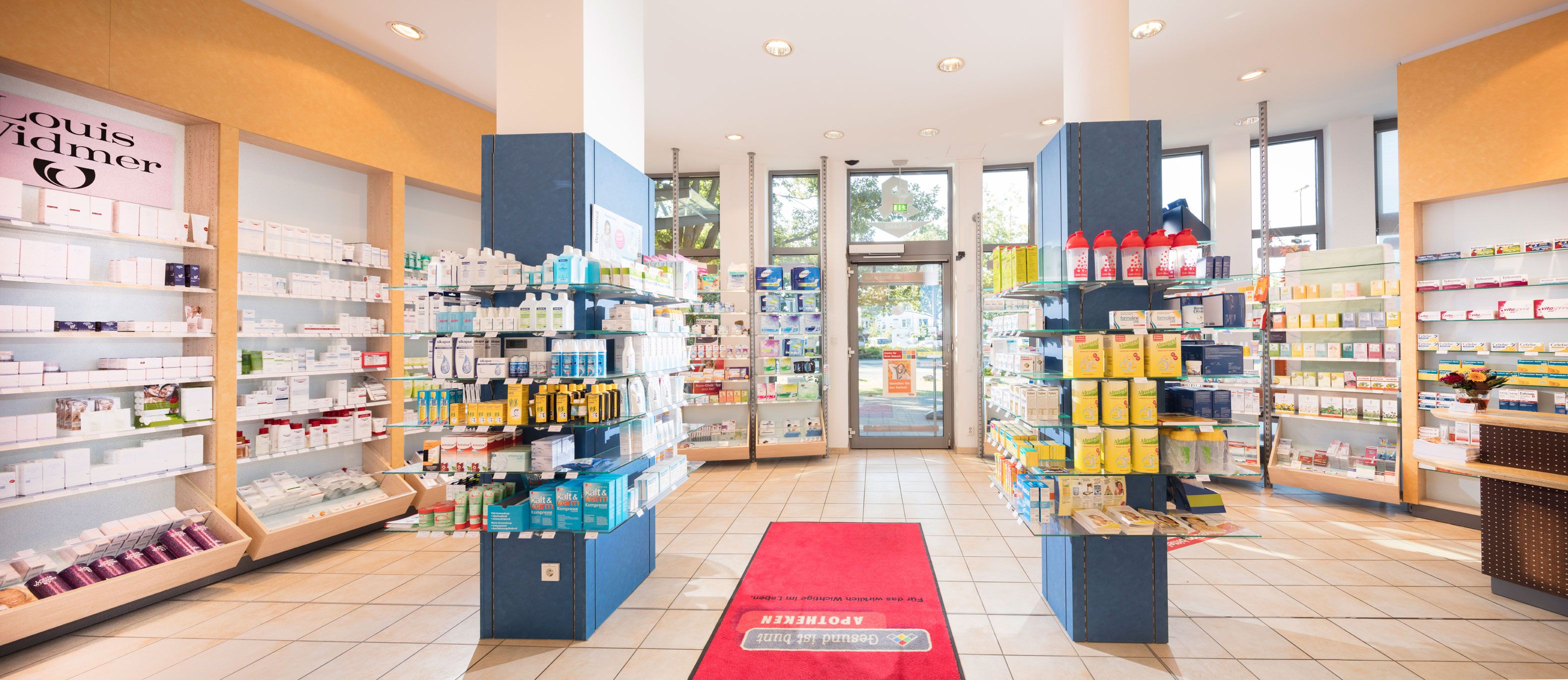 Innenansicht der Herz Apotheke Langenhagen