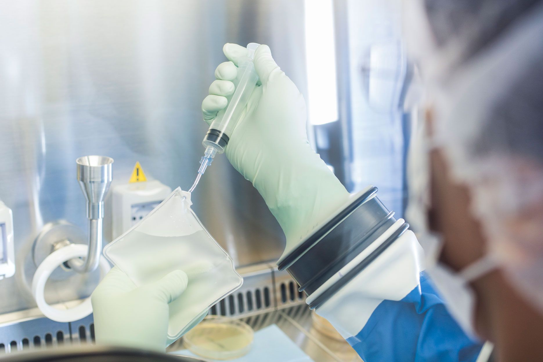 Herstellung von Schmerzbeuteln im Isolator